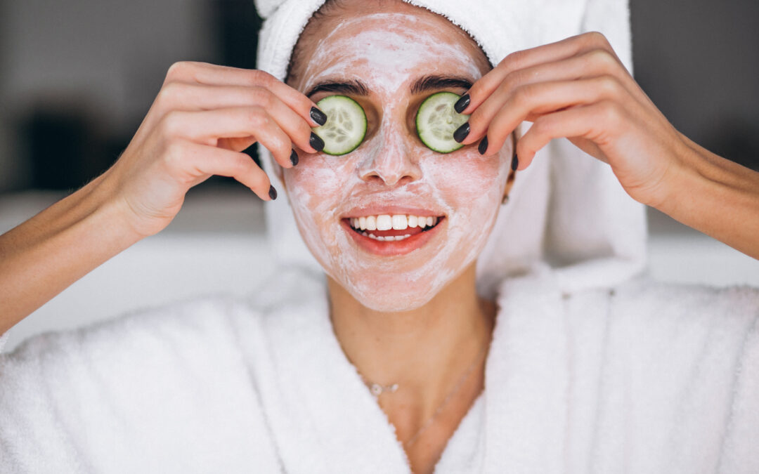 Le masque LED visage : le secret d’une peau parfaite à domicile